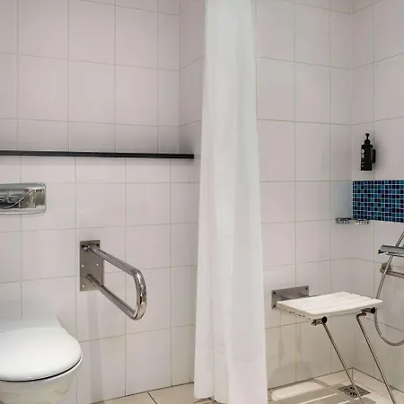 מלון Vienna House Easy By Wyndham 3*