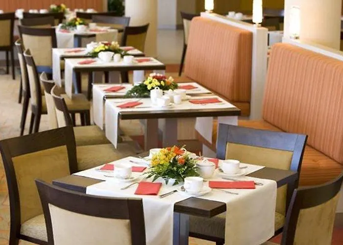 Vienna House Easy By Wyndham Hotel 3*