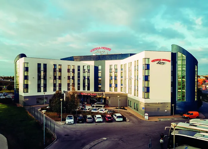 Vienna House Easy By Wyndham 3*