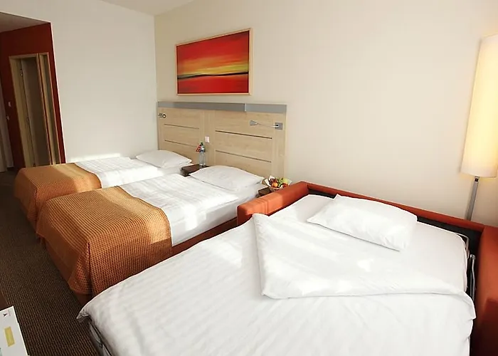 Vienna House Easy By Wyndham 3*