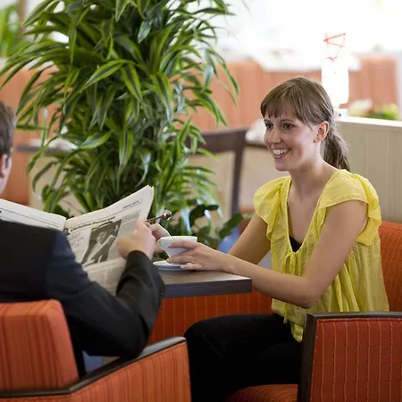 Vienna House Easy By Wyndham Otel 3*