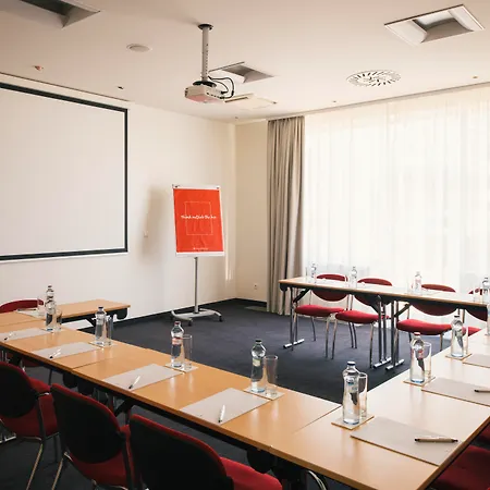 Vienna House Easy By Wyndham Hotel