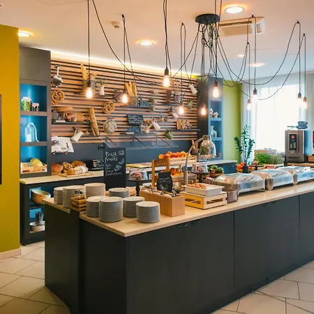 Otel Vienna House Easy By Wyndham 3*