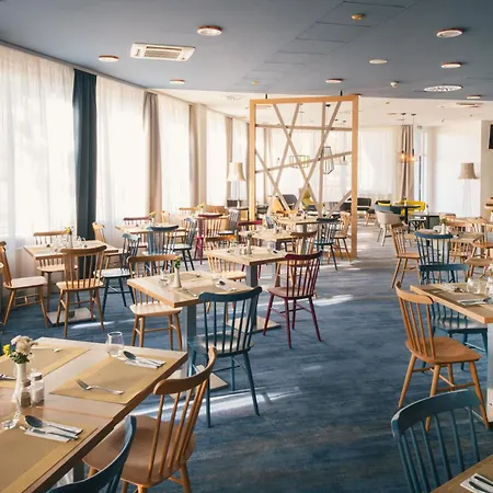 Vienna House Easy By Wyndham Otel 3*