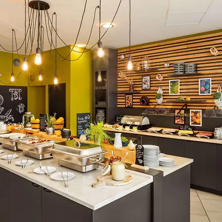 Vienna House Easy By Wyndham Otel