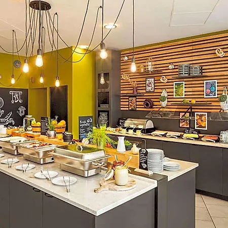Vienna House Easy By Wyndham Hotel Bratislava