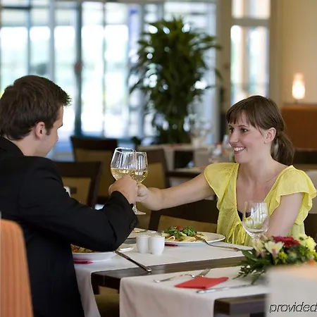 Vienna House Easy By Wyndham Otel Bratislava