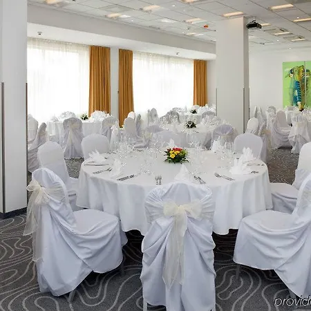 Vienna House Easy By Wyndham Otel