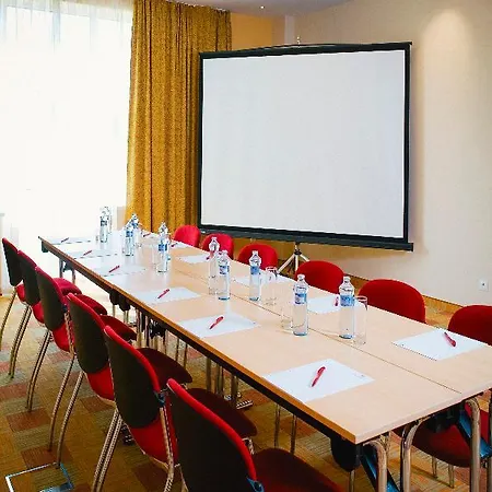 Vienna House Easy By Wyndham Otel 3*