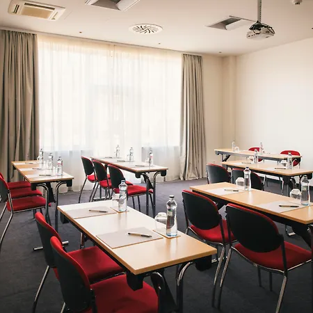 Vienna House Easy By Wyndham Hotel