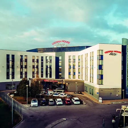 Vienna House Easy By Wyndham 3*