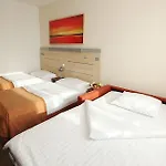 Vienna House Easy By Wyndham 3*